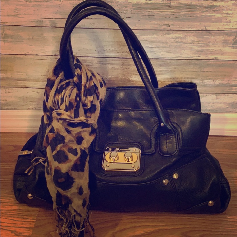 Sold sold sold Leather B Makowsky handbag